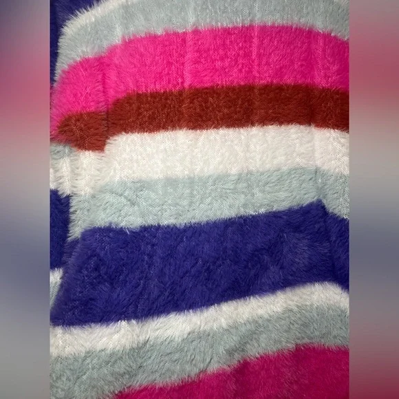 Kori America‎ Fuzzy Sweater size Medium - Picture 4 of 8